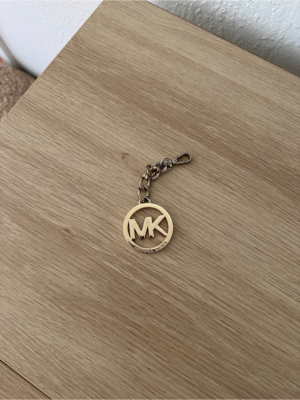 Michael Kors gold-tone logo keychain Bag Charm